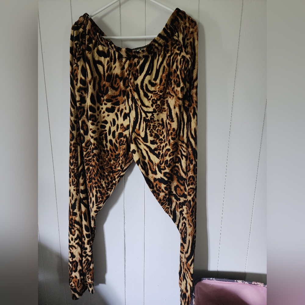 New Mix Leopard Print Jogger Pants Size 3XL